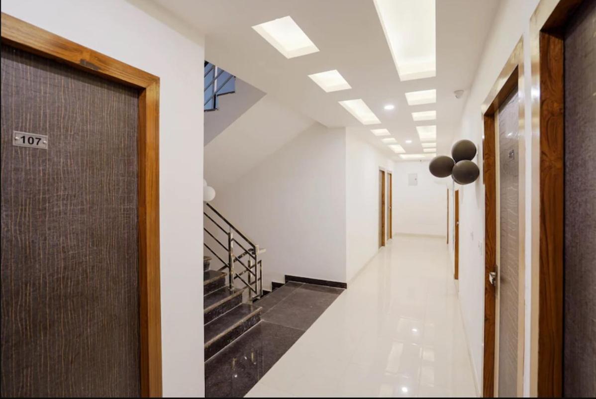 Hotel The Ocean Near Igi Airport نيودلهي المظهر الخارجي الصورة