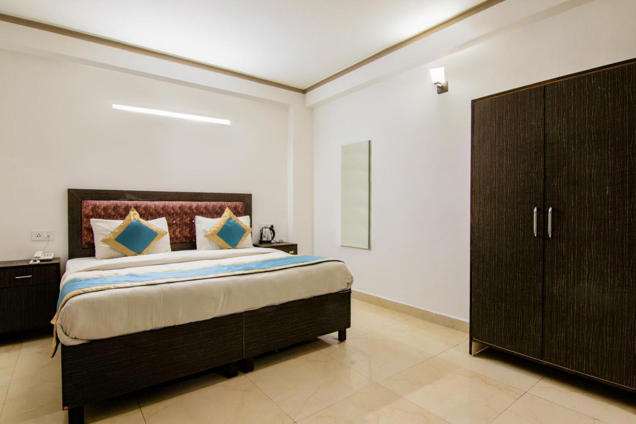 Hotel The Ocean Near Igi Airport نيودلهي المظهر الخارجي الصورة